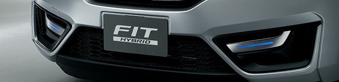 HONDAホンダFITフィットホンダ純正ロアガーニッシュフロント●サテン調メッキ/スモールライト連動LEDイルミネーション(ブルー)付【対応年式2014.6~次モデル】【desirdevivre】