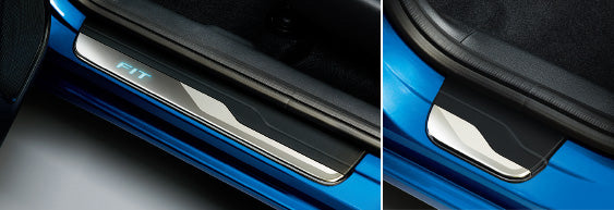 HONDAホンダFITフィットホンダ純正サイドステップガーニッシュ●ドア開閉連動フロント用LEDイルミネーション(ブルー)付(FITロゴ)【対応年式2015.10~次モデル】