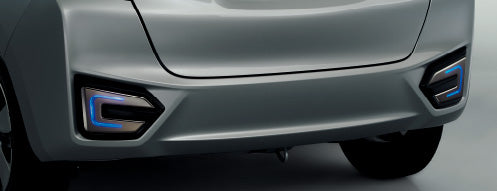 HONDAホンダFITフィットホンダ純正ロアガーニッシュリア●サテン調メッキ／スモールライト連動LEDイルミネーション（ブルー）付【対応年式2014.12～次モデル】【desirdevivre】